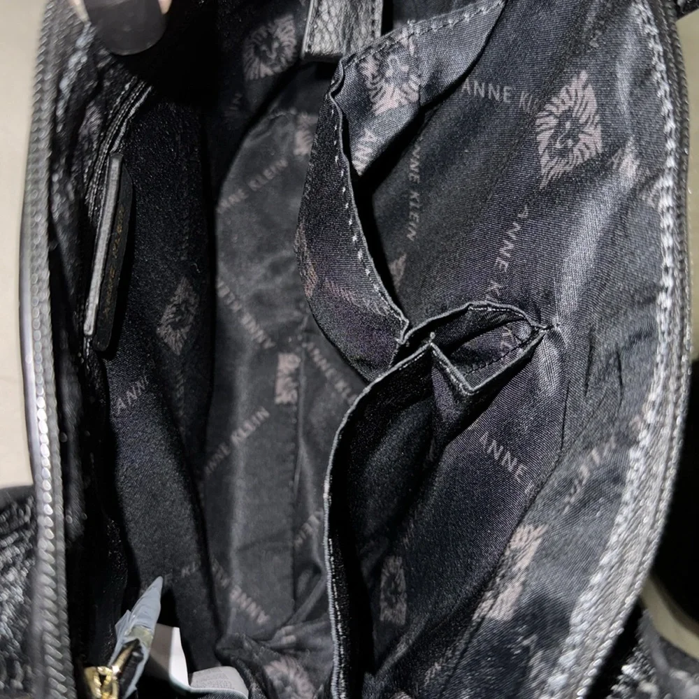 ANNE KLEIN | NWOT Dome Crossbody Satchel | Brown and Black with Lion Print - Picture 7 of 9